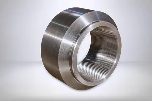 Locking nut for a cone crusher